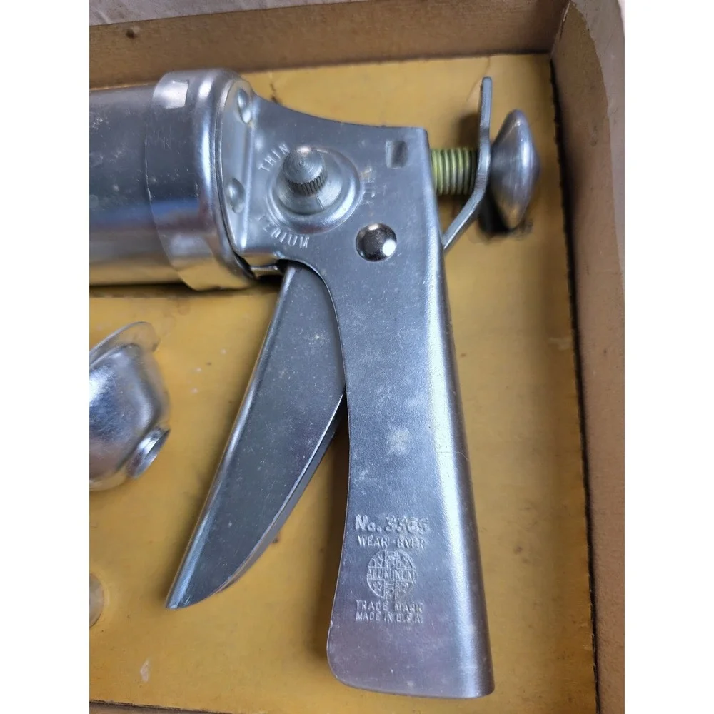 Vintage Wear-Ever Cookie Gun No. 3365 Aluminum Pastry Decorator Press MCM Box